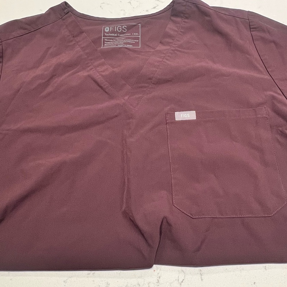 Figs caterina one pocket scrub top